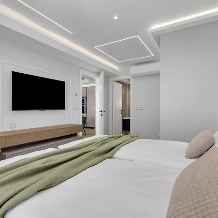 Velmare Luxury