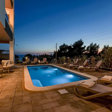 Velmare Luxury