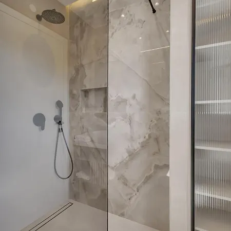 Velmare Luxury Apartman *