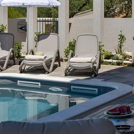Velmare Luxury Apartman *